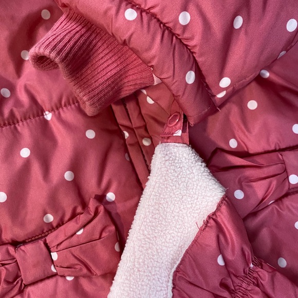 The children’s place 6 piece pink snow suit - Picture 4 of 4